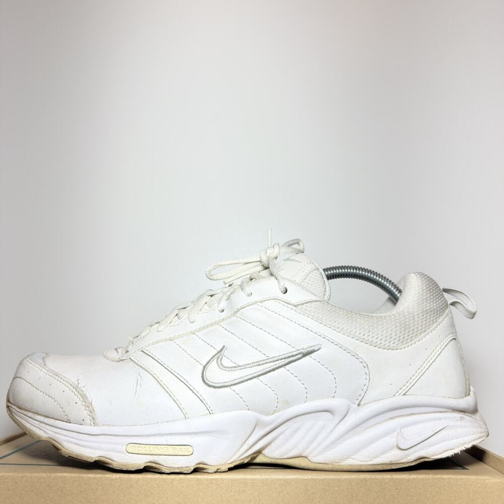 Nike Mens Size 10.5 View II Rolling Rail Walking Shoes White Leather Sneakers